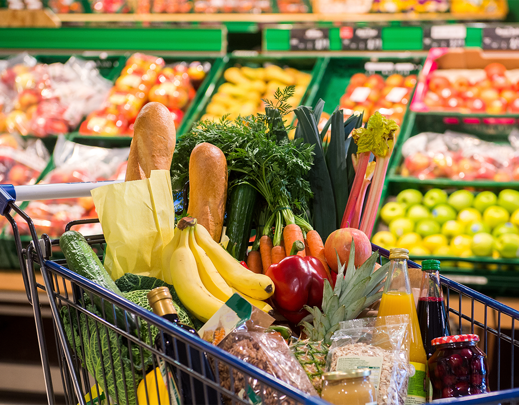 Çetin Supermarkt innen